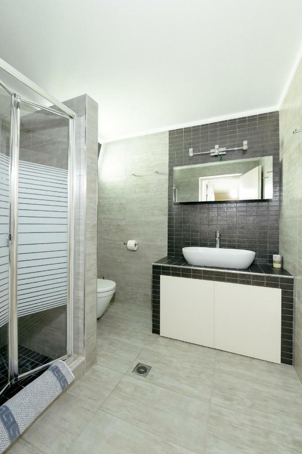 W2 Rooms Cavala Exterior foto